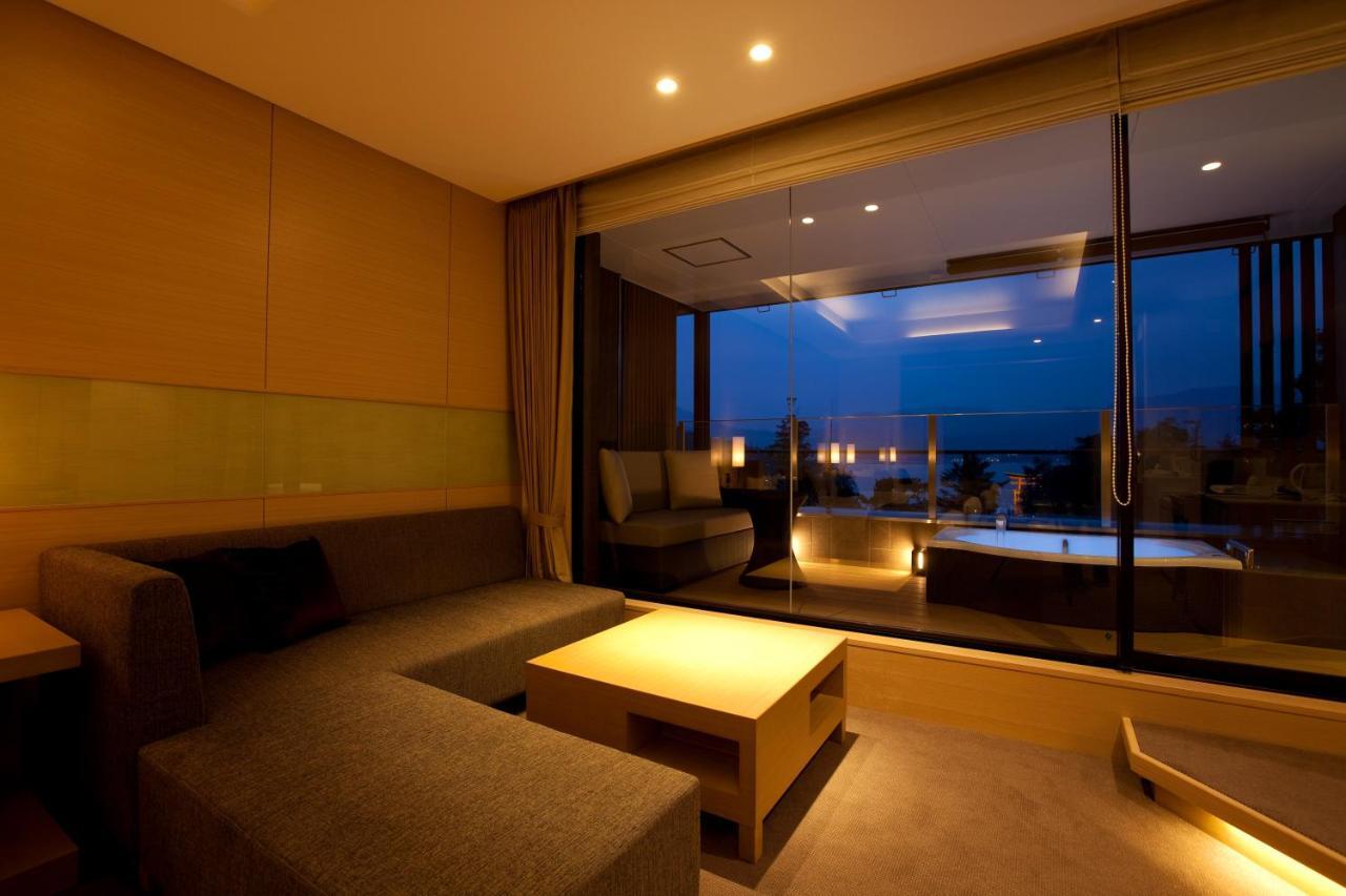 Miyajima Grand Hotel Arimoto Hatsukaichi Eksteriør billede